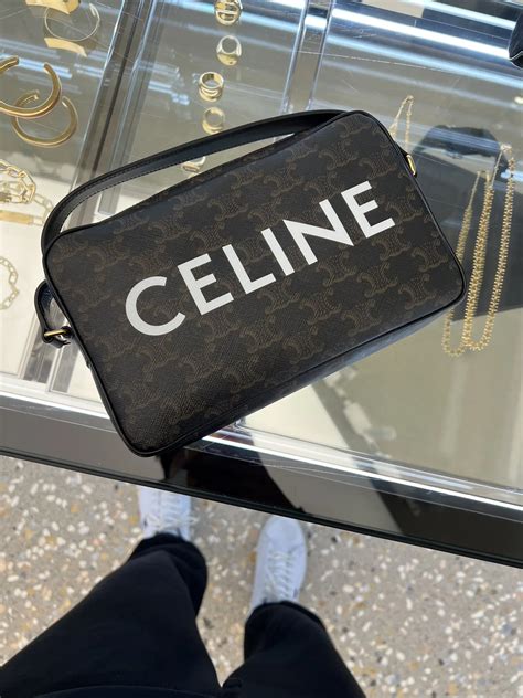 กระเป๋า celine ปลอม|สัญลักษณ์ Celine ราคา.